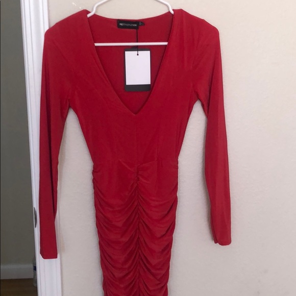 Red dress - Picture 1 of 3